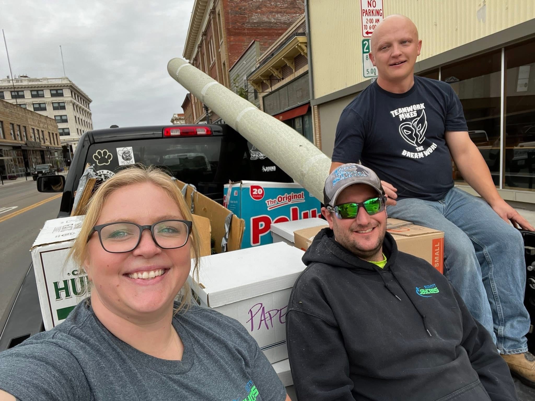 Please upload recommendation letter and a headshot of the nominee